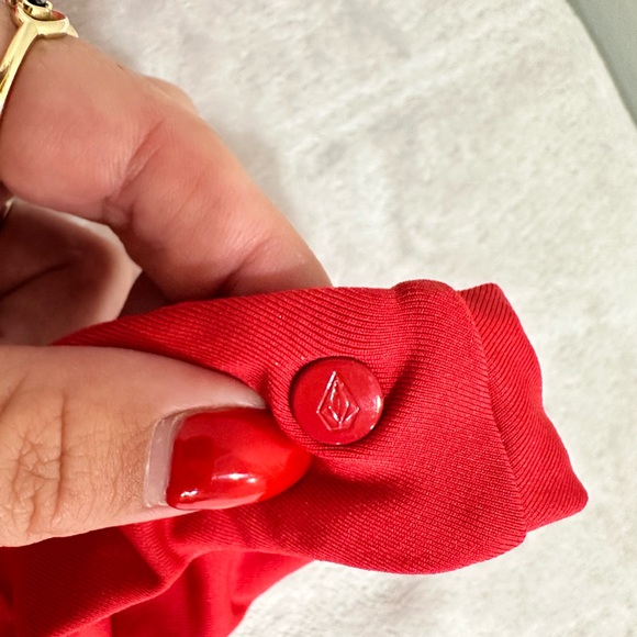 Volcom bikini XS - Picture 3 of 3